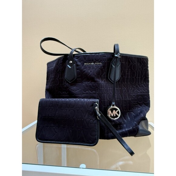 Michael Kors Eva Neoprene Large Tote Double Handle Travel Bag + Wallet Pouch - Picture 2 of 12